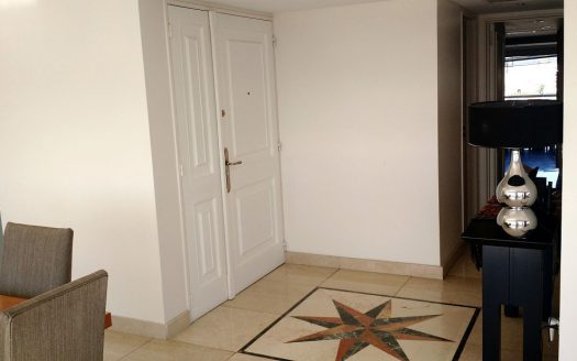 Av. del Libertador 8008